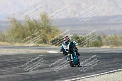 media/Dec-06-2025-CVMA (Sat) [[4a896cc04c]]/Race 4-Formula Middleweight/